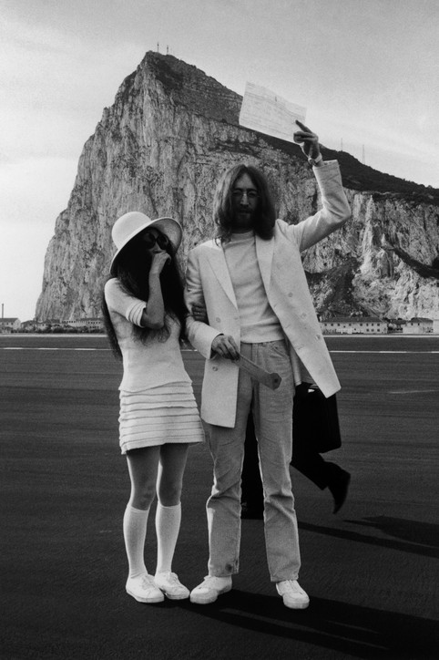 yoko-ono-h724