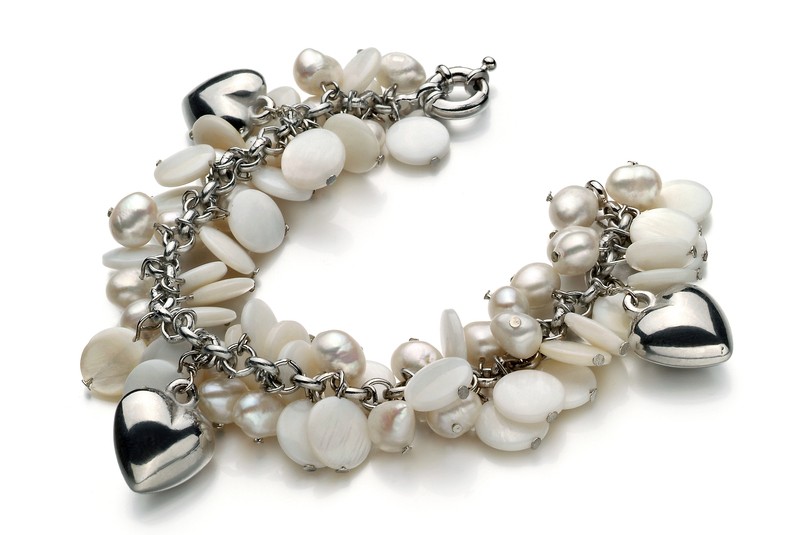 charm pearl bracelet