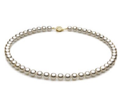 Akoya pearls