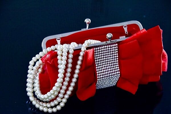 white cluster pearl necklace