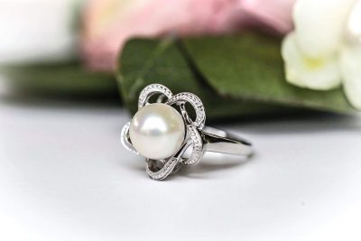 white pearl rings for women