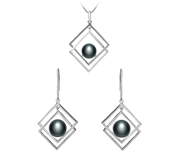 8-9mm AAA Quality Freshwater Cultured Pearl Set in Lilian Black 8-9mm AAA Quality Freshwater Cultured Pearl Set in Lilian Black