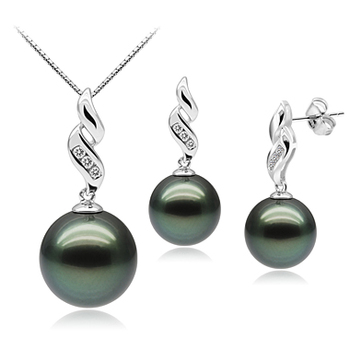 9-11mm AAA Quality Tahitian Cultured Pearl Set in Seductive Black 9-11mm AAA Quality Tahitian Cultured Pearl Set in Seductive Black